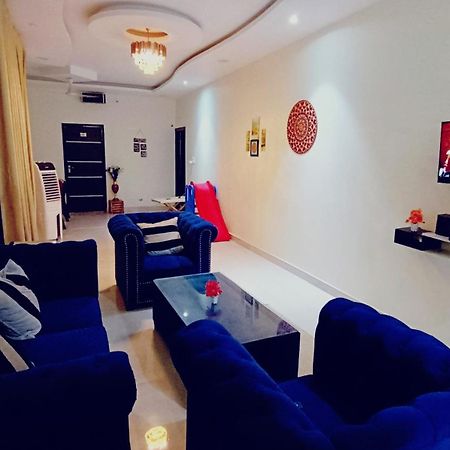 Atulyam Stays Sushant Golf City Lucknow Eksteriør billede