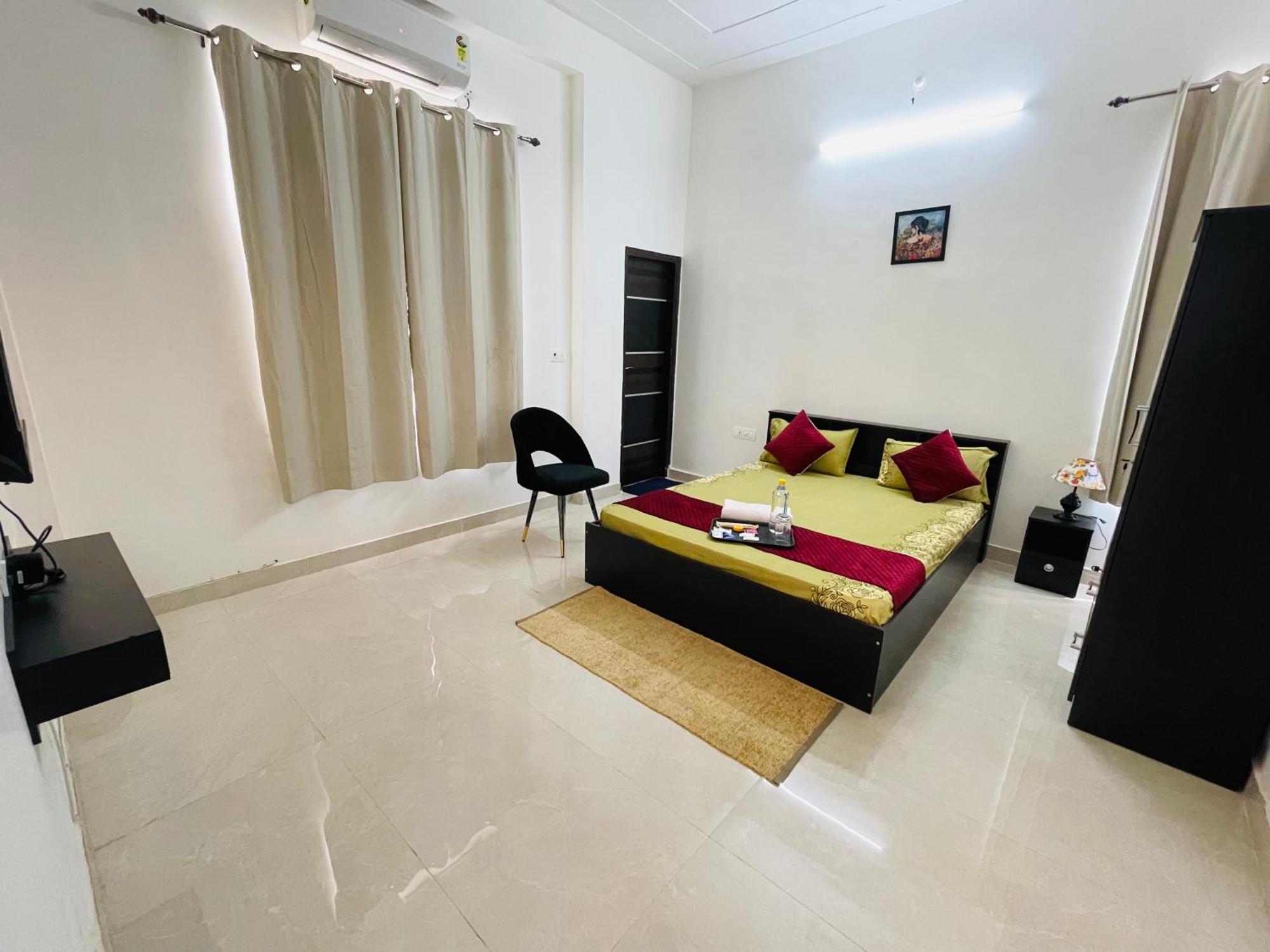 Atulyam Stays Sushant Golf City Lucknow Eksteriør billede