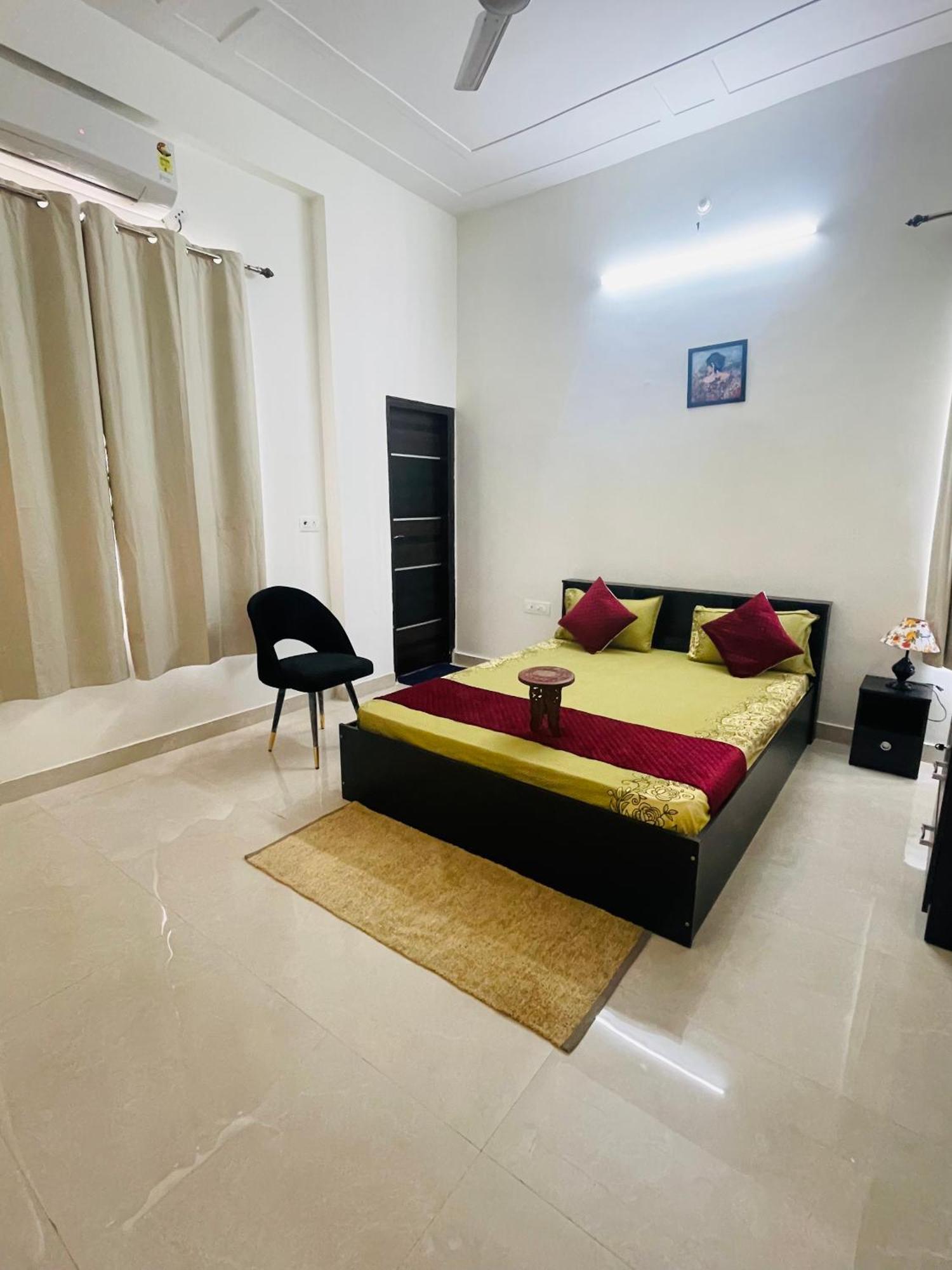 Atulyam Stays Sushant Golf City Lucknow Eksteriør billede